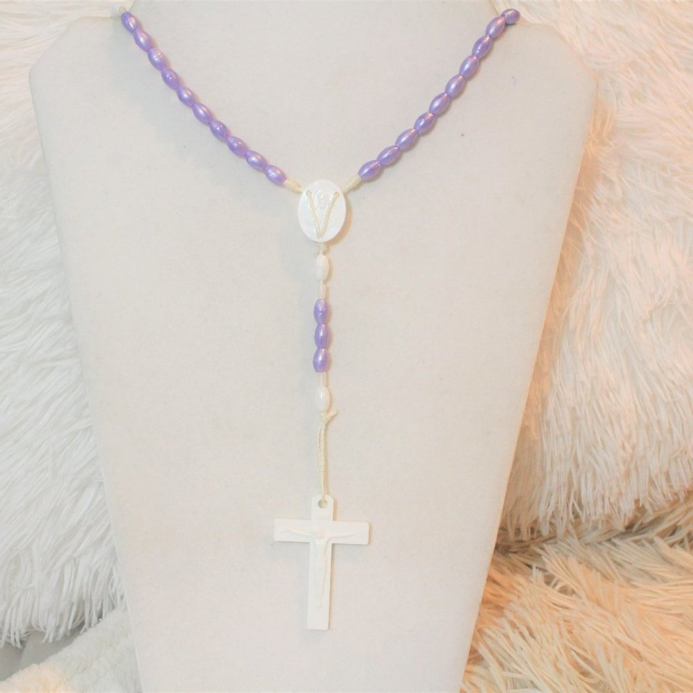 Metallic Pearlized Finish Lavender w/White Cross Plastic Rosary Beads 17" Long.
